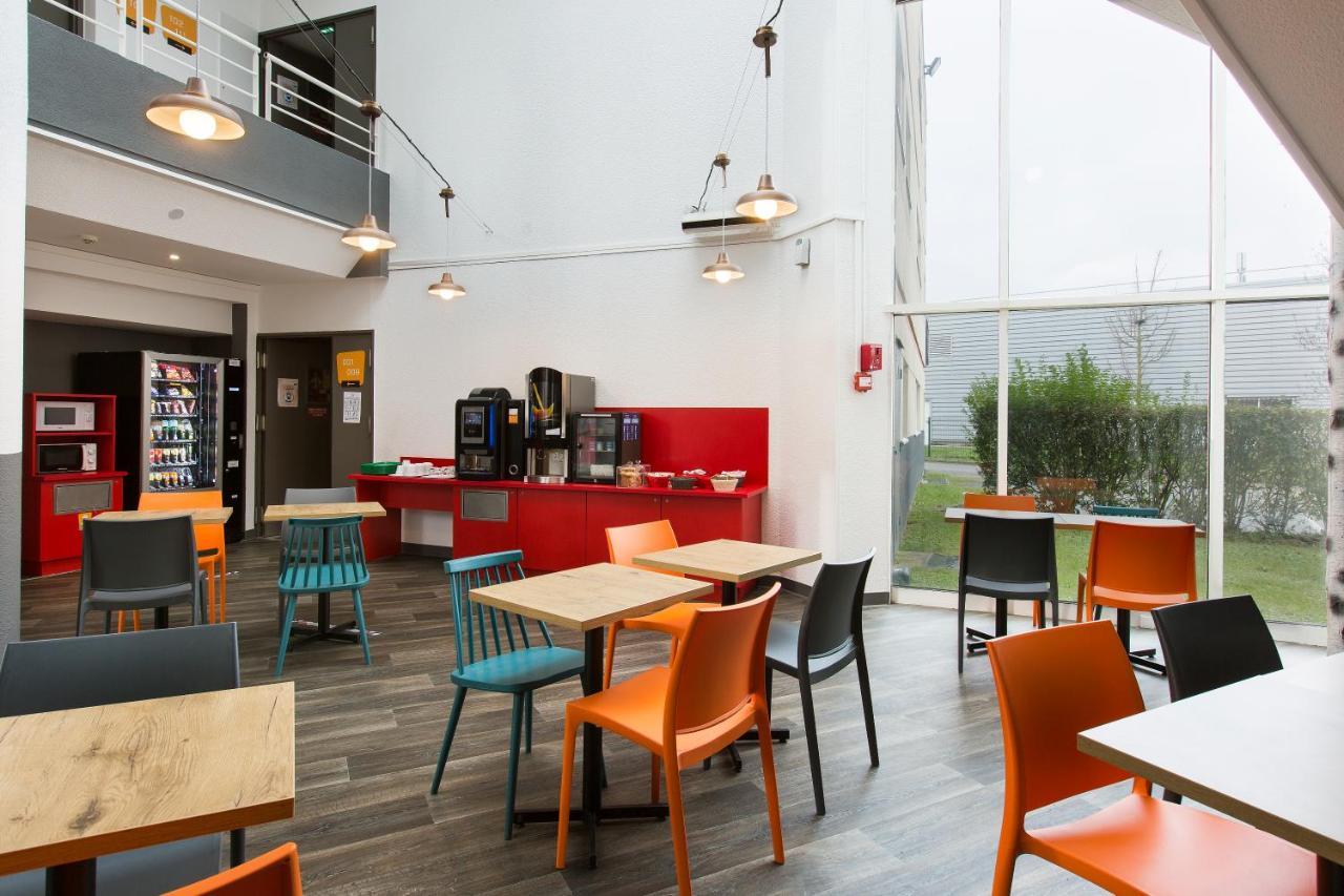 Hotel Hotelf1 Maurepas