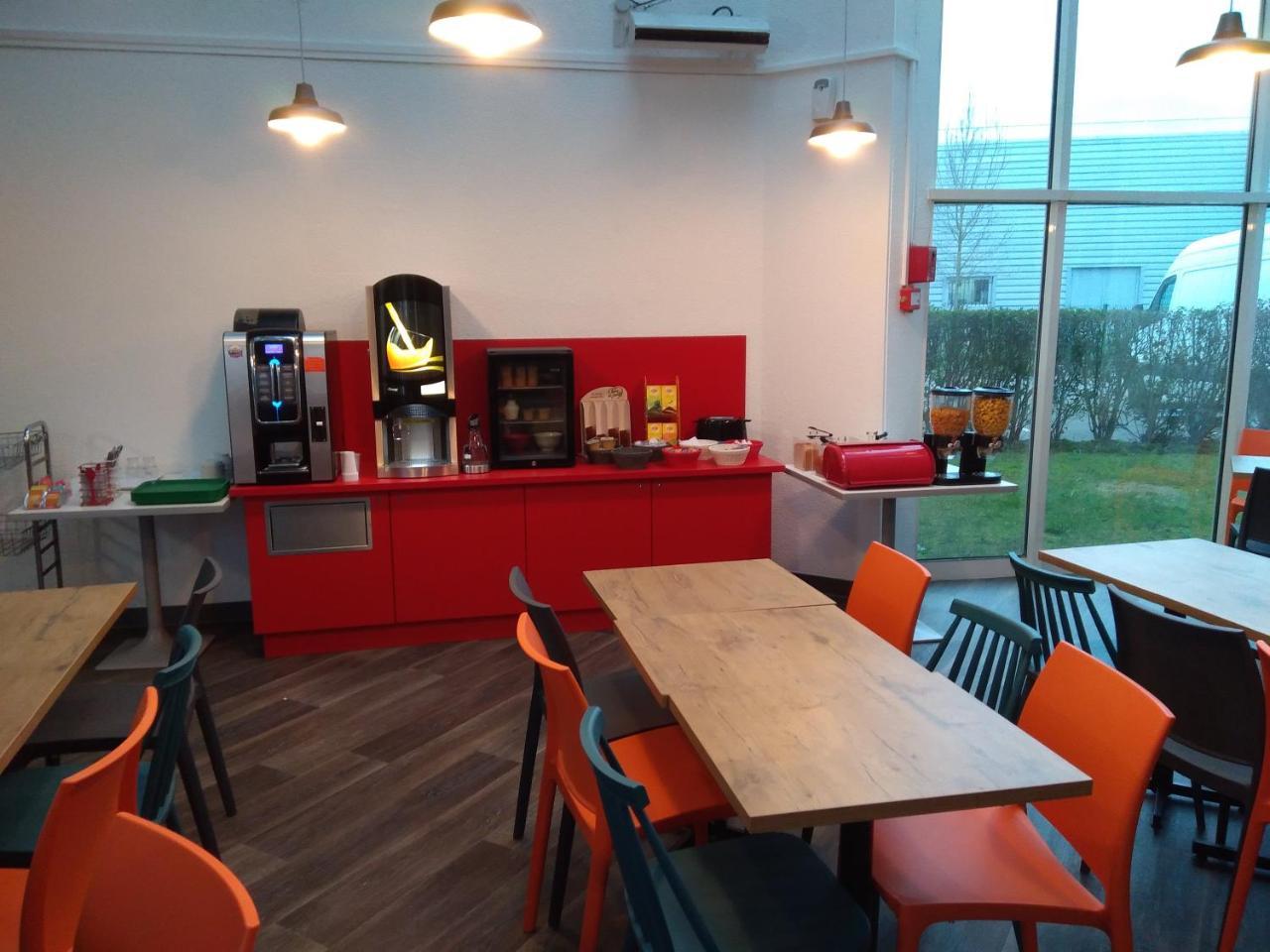 Hotelf1 Maurepas Hotel Maurepas (Yvelines)
